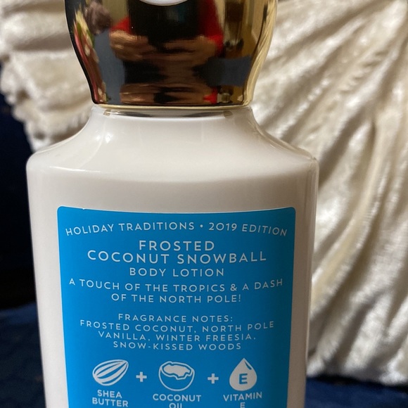 BATH & BODY WORKS SET. . .FROSTED COCONUT SNOWBALL SCENT - Picture 6 of 6